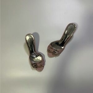 y2k guess pink buckle kitten heels